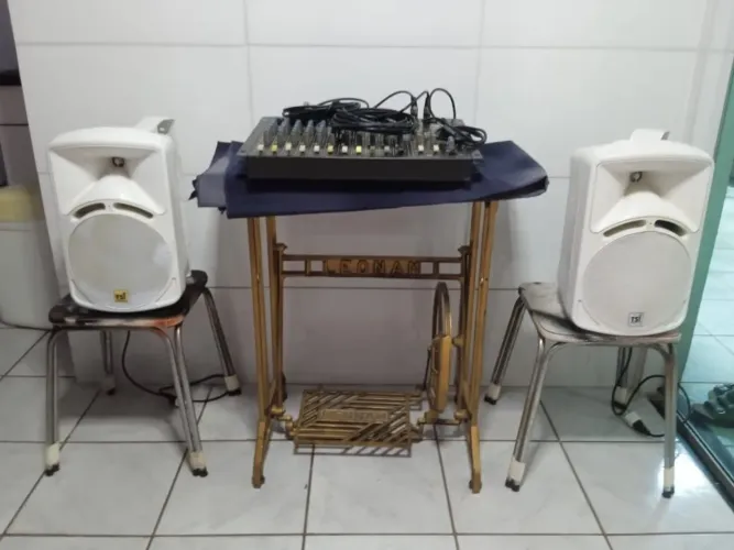 Som ativo pra igrejas e espaço para eventos ao vivo 