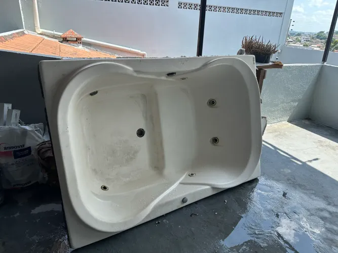 Banheira de hidromassagem e Box para banheiro