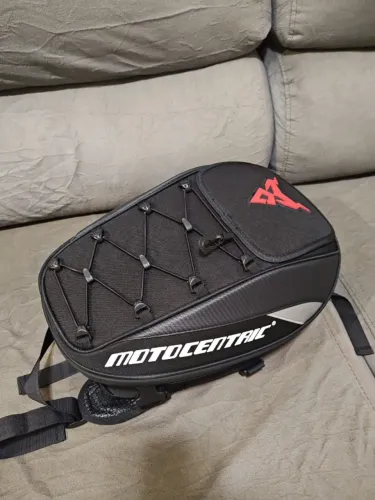 Mochila Motocentric 100% impermeável 37L
