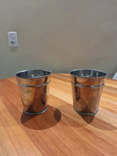 Kit com 2 Vasos Cachepô Metálicos Prata