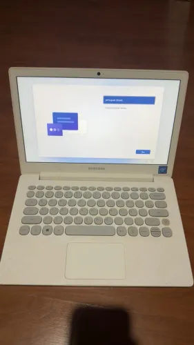 Notebook Samsung F30