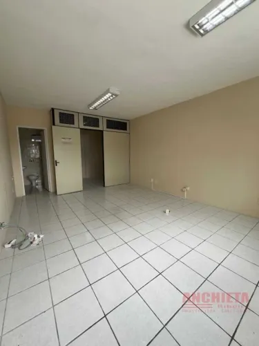 Sala comercial para locação na Av. Epitácio Pessoa, Empresarial Concorde - 36m² - 4° andar