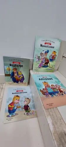 4 Revistas Coleção "O que cabe no meu mundo"