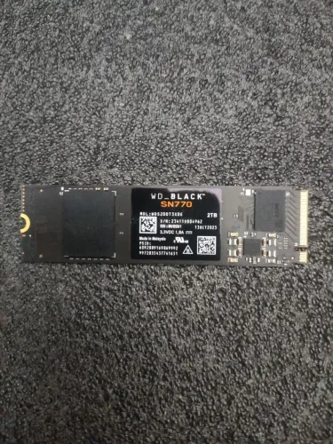 SSD M.2 NVMe 2TB WD_BLACK SN770 PCIe 4.0 (Até 5150 MB/s) - Saúde 100% Pouco Uso