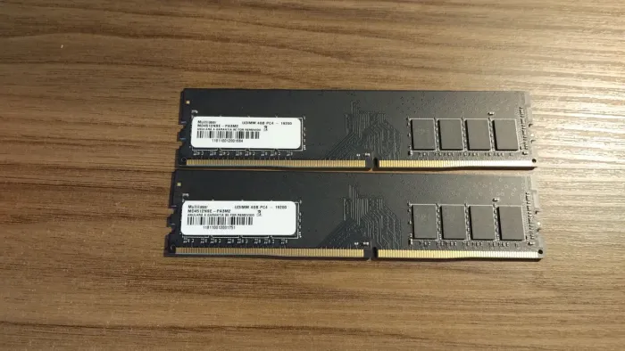 Memória ram 2x4gb ddr4 (2133 MHz)