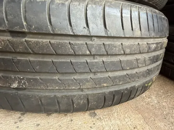 Pneu 205/60/16 Kunho 75 % vida útil