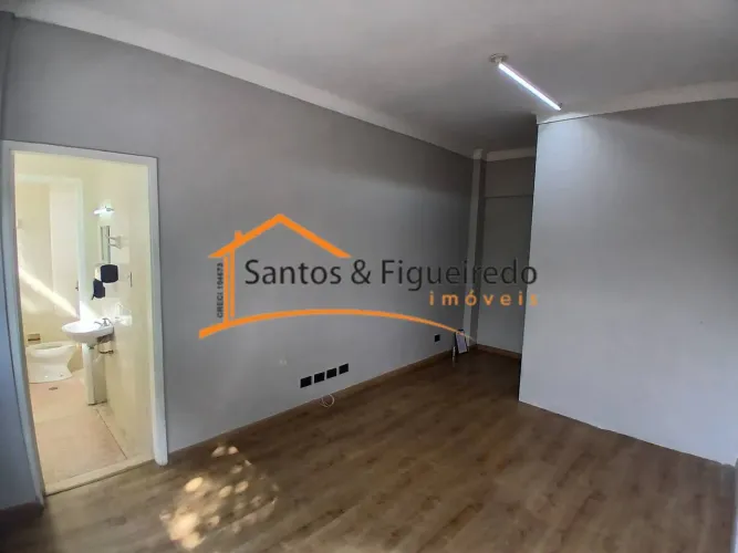 SALA EM FRENTE AO FÓRUM - PERTO COOP