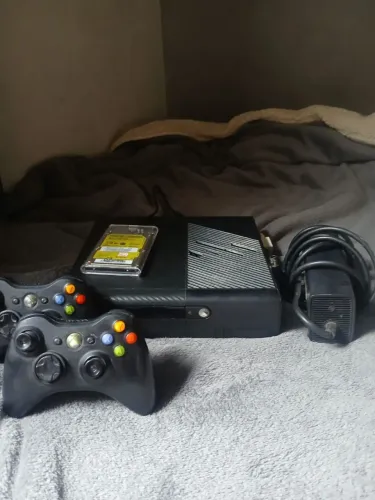 Xbox 360 super slim