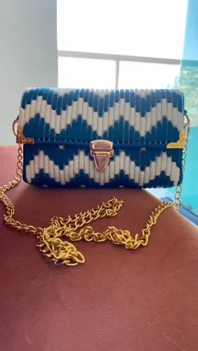 Bolsa na tela em Belo Horizonte, Minas Gerais 