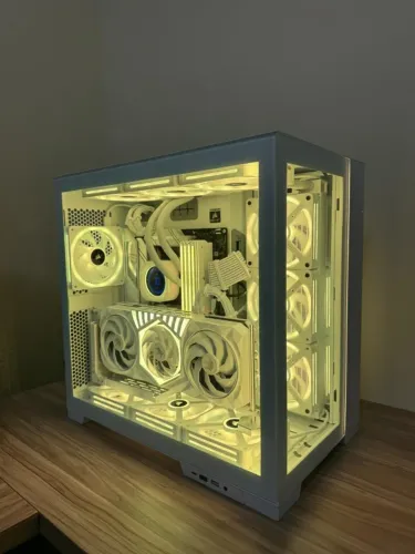 Gabinete PC Gamer Lian Li O11D EVO