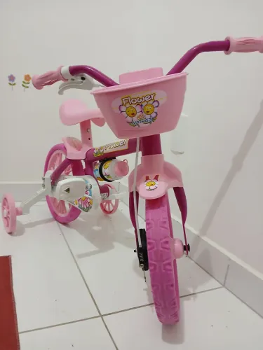 Bicicleta infantil semi nova
