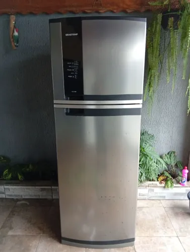 Geladeira Brastemp fross free inox linda v 220 valor 1100 com entrega