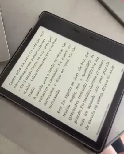 Kindle Oasis luz quente modo noturno