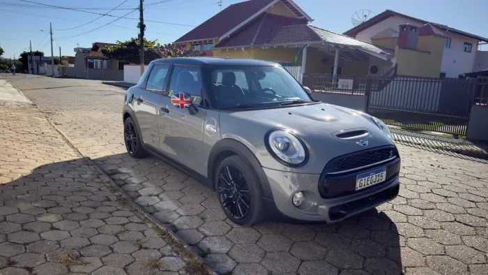 Mini Cooper S 2.0 Turbo 16V 5P Aut. 2018