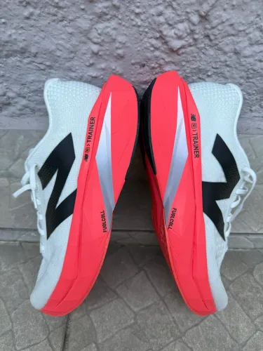 Tênis New Balance Fuelcell Supercomp Trainer V3 Masculino