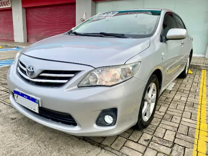 Toyota Corolla GLI 1.8 Flex 16V Aut. 2013