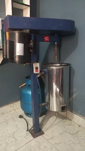 Máquina de bater açaí,ou despolpadeira