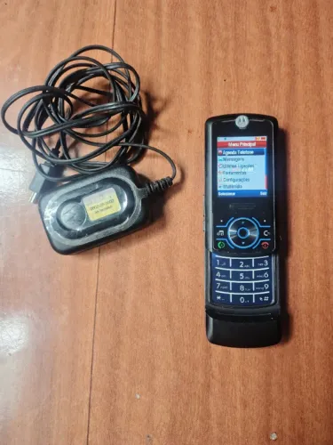 Celular Motorola RIZR Z3 Slider (2MP) - Funcionando