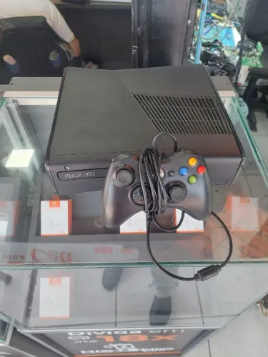 Vende-se esse xbox 360 slim 