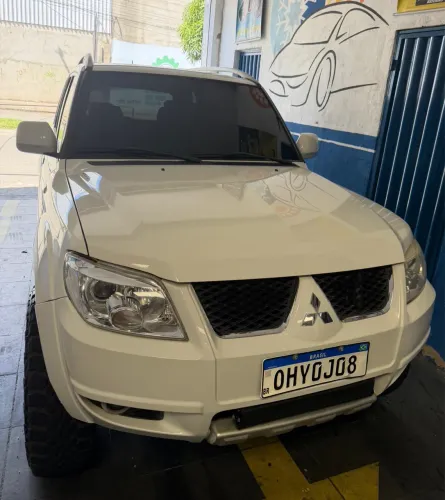 Mitsubishi Pajero TR4 2.0/ 2.0 Flex 16V 4X4 Mec. 2013