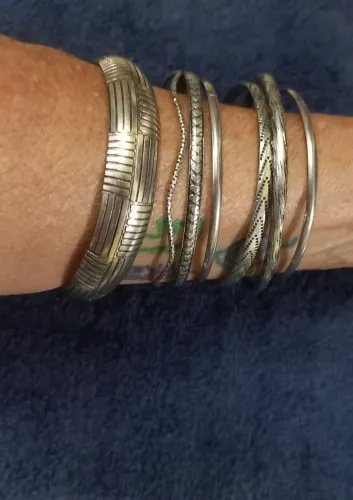 VENDO CONJUNTO BIJUTERIAS USADA
