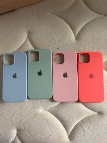 4 capa iPhone 12