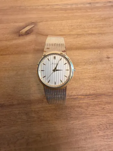 Relógio feminino Mondaine QE959