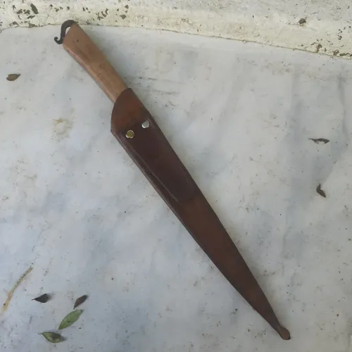 Faca de churrasco cola de égua 