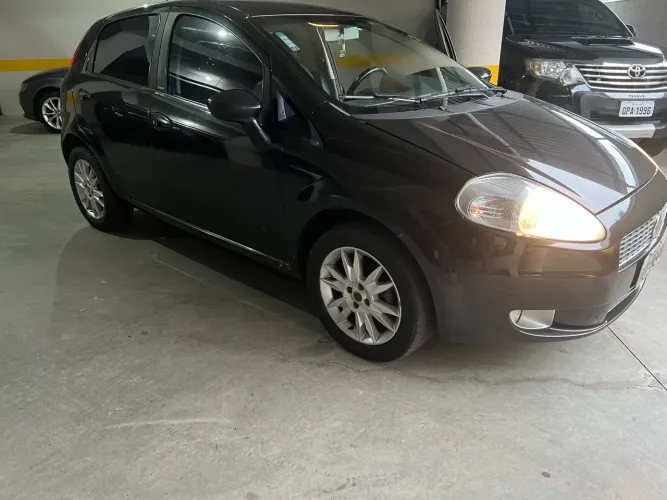 Fiat Punto Essence 1.6 Flex 16V 5P 2011