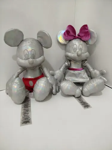 Pelúcia Mickey e Minnie Holográfico 100 anos Disney originais (usados)