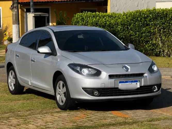 Renault Fluence Sed. Dynamique 2.0 16V Flex Aut. 2013