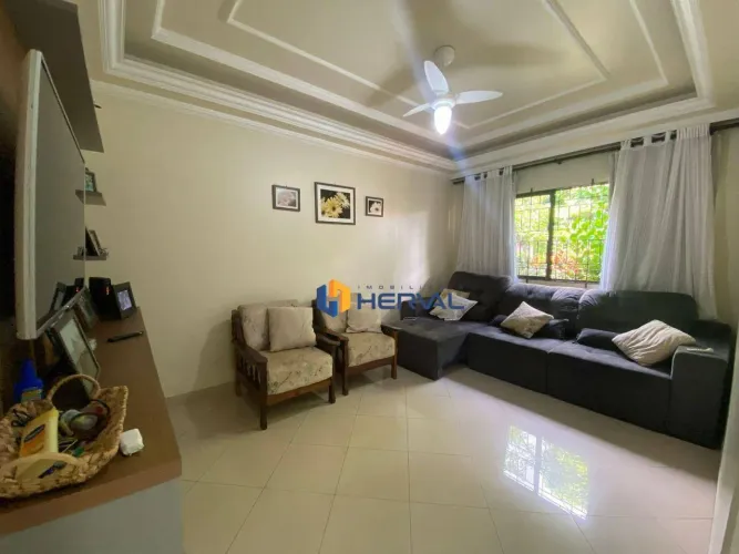Casa com 4 quartos à venda, 203 m² por R$ 899.000 - Jardim Maravilha - Maringá/PR