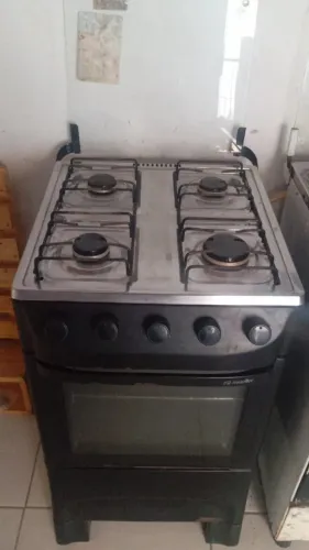 Vendo fogão funcionando tudo ok.