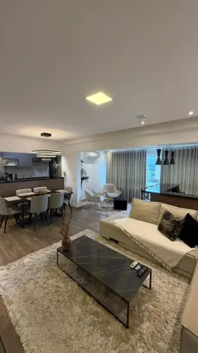 Apartamento de 2 suítes com acesso ao Iguatemi, 12º andar