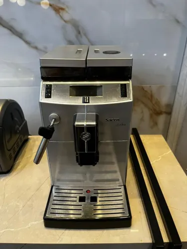 Cafeteira Expresso Saeco Lirika Plus OCS Máquina de Café Expresso