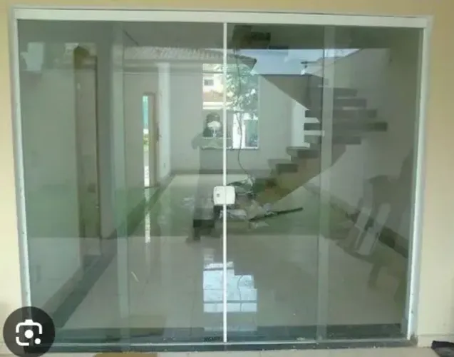 Vendo porta de vidro