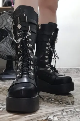 Bota gótica preta 37