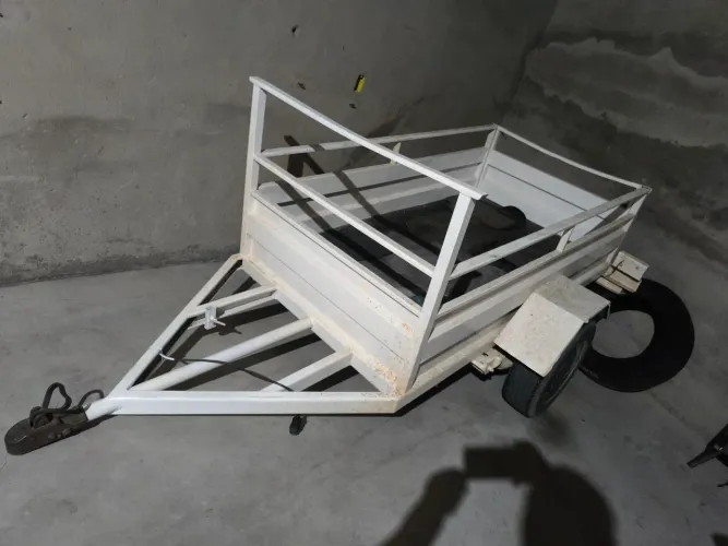 Vendo carretinha top e com bom preço