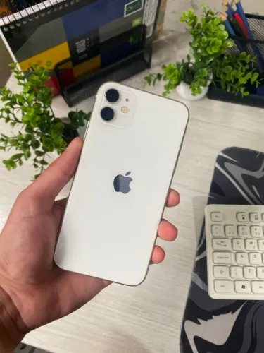 IPhone 11 64GB Novo