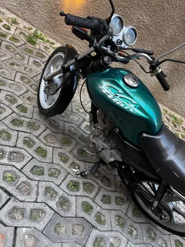 Oportunidade titan 2002