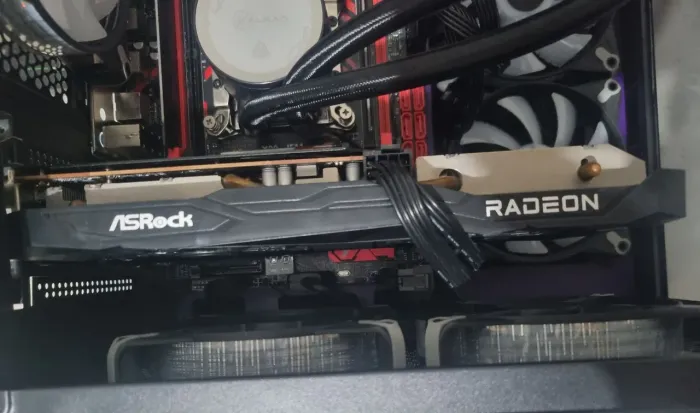 Placa de Vídeo rx 6600 8GB  - Com Detalhe de Artefato/Manchas na Tela