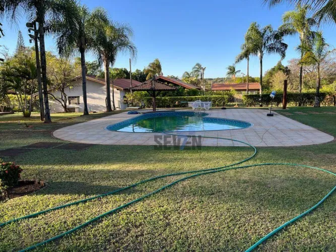 Chácara com 3 Dormitórios e Lazer Completo 2.500 m² Bauru/ SP.