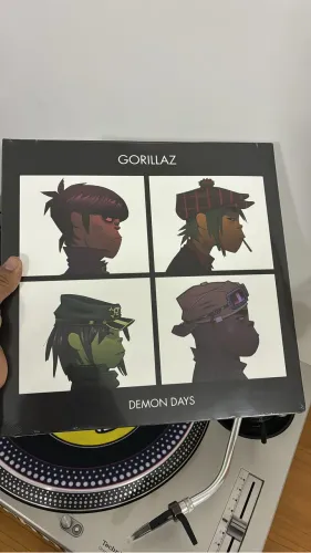 Lp vinil Gorillaz Álbum Demon Days Duplo lacrado importado