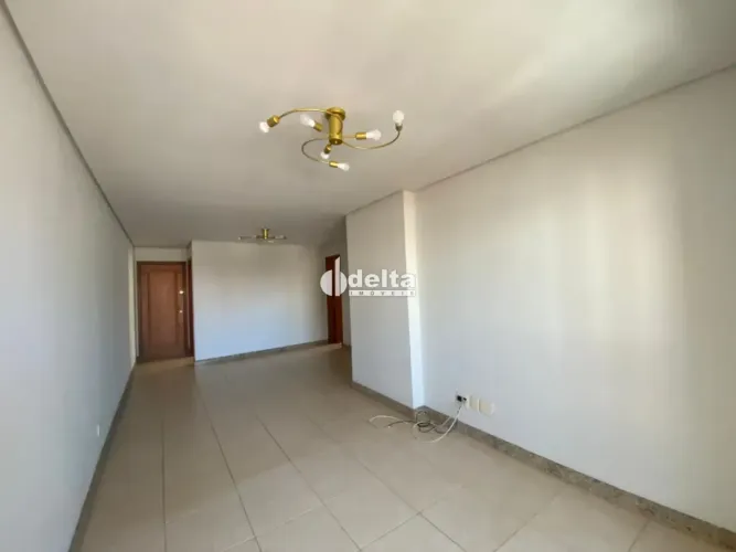 Apartamento com 2 suítes disponível para venda no bairro Fundinho em Uberlândia-MG