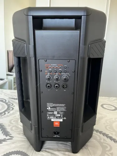 Caixa de som JBL IRX 112 BT - Profissional - Nova na Caixa