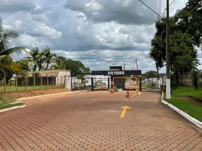 Terreno de 1020m² com espaço amplo á venda - Recanto do Rio Pardo