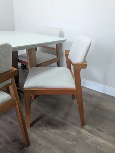 Mesa de jantar 1,80 + 6 cadeira