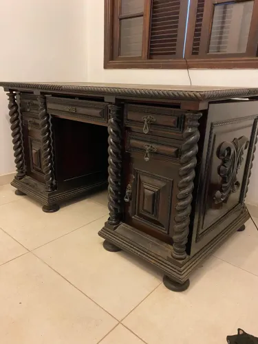 Mesa de escritório madeira nobre