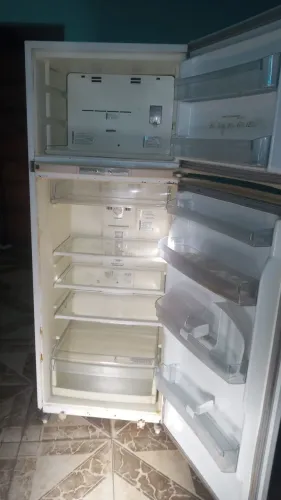 Geladeira frosfree gelando bem