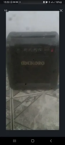 Cubo amplificador para guitarra